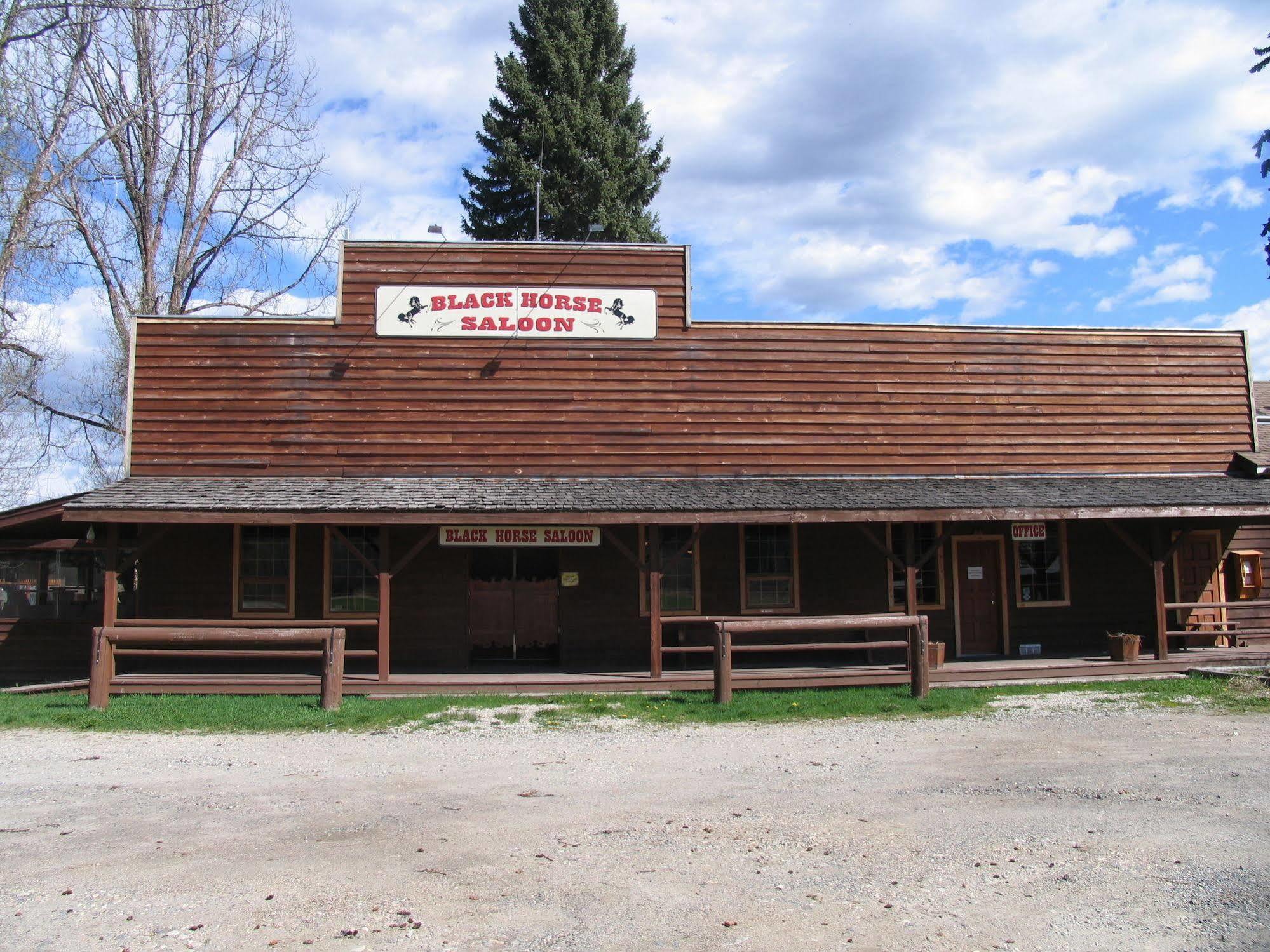 Wells Gray Guest Ranch Hotel Clearwater Bagian luar foto