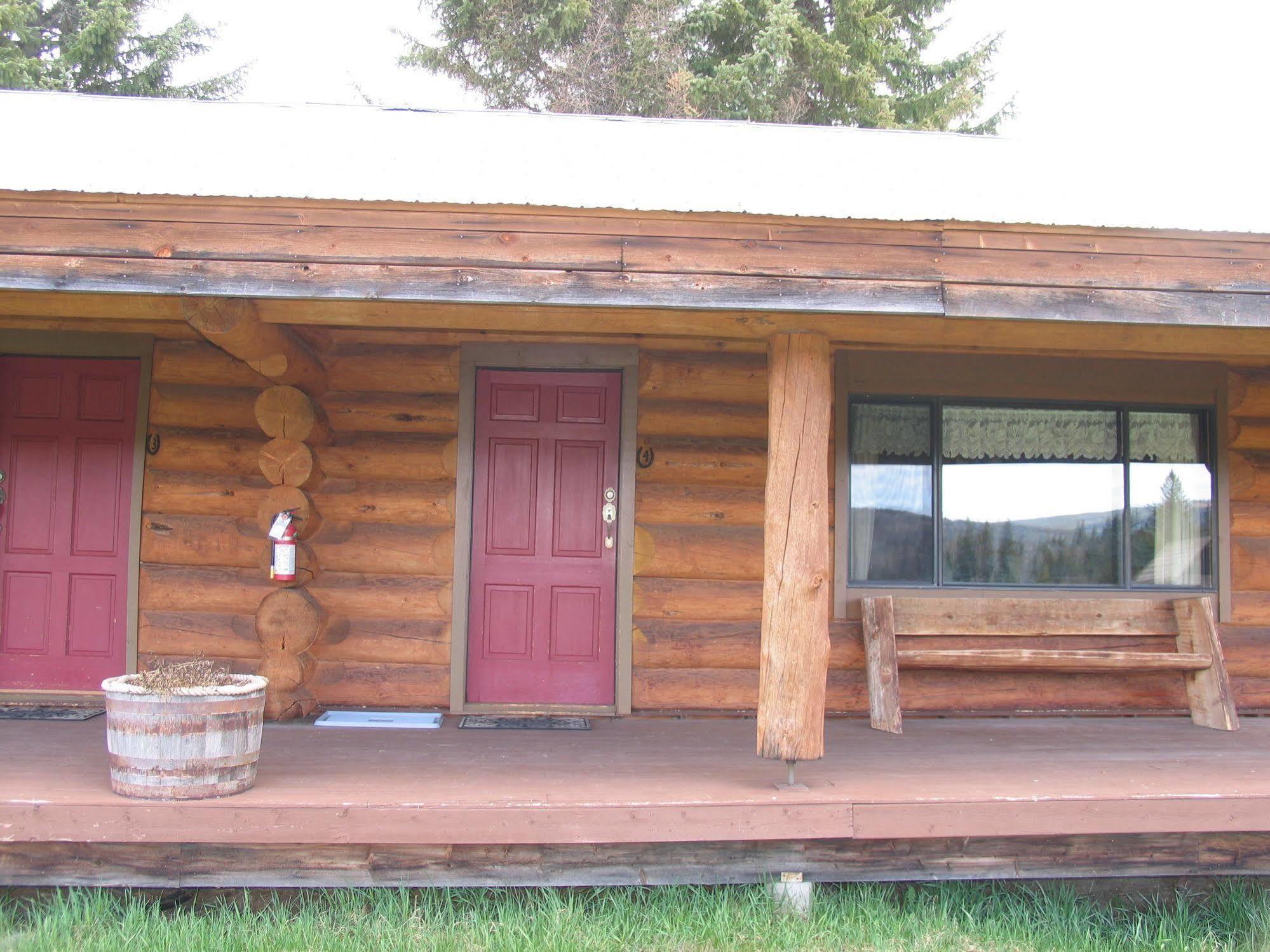 Wells Gray Guest Ranch Hotel Clearwater Bagian luar foto